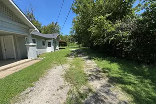 618 Woodard Ave, Cleburne, TX 76033 - Photo 40