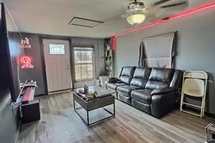 906 7th St, Brownwood, TX 76801 - Photo 16