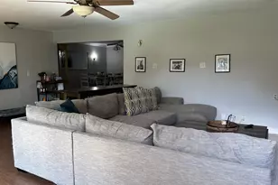 13533 Emeline St, Farmers Branch, TX 75234 - Photo 4