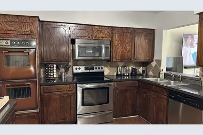 13533 Emeline Street, Farmers Branch, TX 75234 - Photo 10