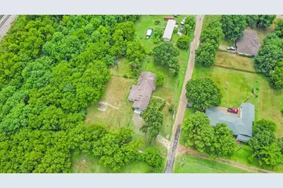 203 S Hogg Street, Streetman, TX 75859 - Photo 4