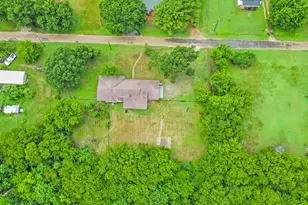 203 S Hogg St, Streetman, TX 75859 - Photo 2