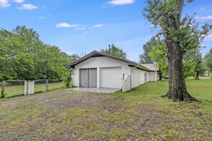 203 S Hogg St, Streetman, TX 75859 - Photo 8