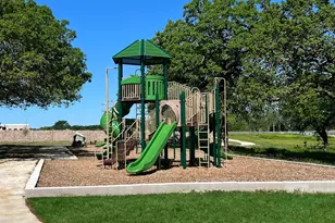 1424 Elle Ln, Aubrey, TX 76227 - Photo 32