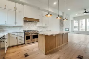 250 E Dallas Rd, Grapevine, TX 76051 - Photo 16