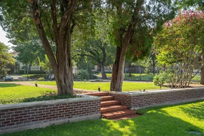 1001 Elizabeth Boulevard, Fort Worth, TX 76110 - Photo 32