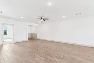 5012 Elizabeth St, Granbury, TX 76048 - Photo 6