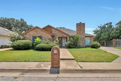 2416 Garden Park Court, Arlington, TX 76013 - Photo 1