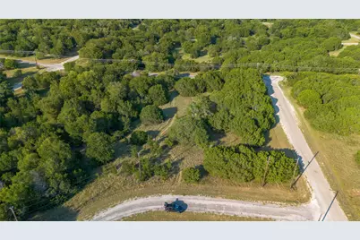 40031 Brentwood Court, Whitney, TX 76692 - Photo 4