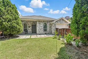 1510 N Carroll Ave, Dallas, TX 75204 - Photo 1