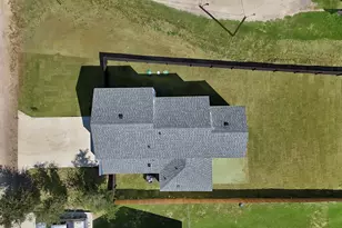 5905 Collins Ct, Granbury, TX 76048 - Photo 4