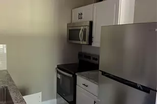 614 Londonderry Ln, Denton, TX 76205 - Photo 2