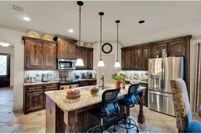 105 Manor Lane, Waxahachie, TX 75165 - Photo 14