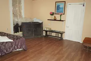 304 E Brazos St, Groesbeck, TX 76642 - Photo 6