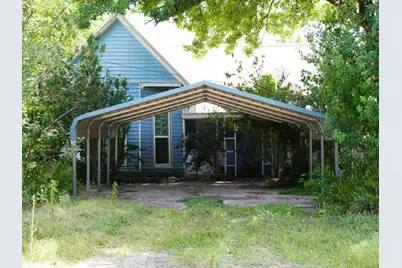 304 E Brazos Street, Groesbeck, TX 76642 - Photo 1