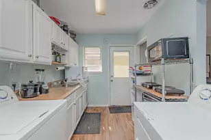 1612 Dent St, Garland, TX 75042 - Photo 8