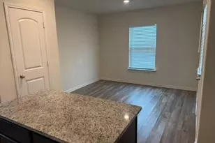 111 Lady Bird Ct, Venus, TX 76084 - Photo 4