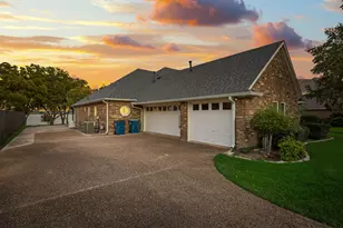 2302 Southbay Cir, Rowlett, TX 75088 - Photo 14