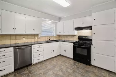 4009 Western Circle, Greenville, TX 75401 - Photo 10