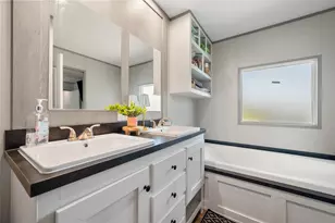 421 S Garitty St, Frost, TX 76641 - Photo 16