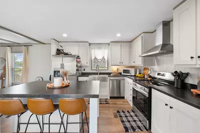 421 S Garitty Street, Frost, TX 76641 - Photo 10