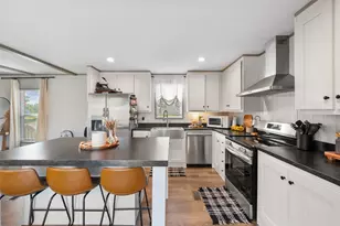 421 S Garitty St, Frost, TX 76641 - Photo 10