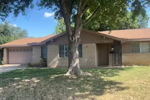 212 Hallbrook Dr, Fort Worth, TX 76134 - Photo 1