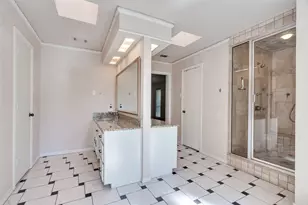 6315 Brook Lake Dr, Dallas, TX 75248 - Photo 18