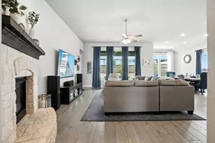 1101 Claiborne Dr, Aubrey, TX 76227 - Photo 10