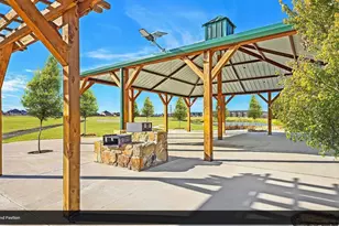 110 Honey Bee Dr, Cleburne, TX 76031 - Photo 30