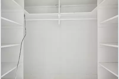 302 S Wood Street, Cleburne, TX 76033 - Photo 14