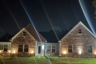 300 Austin St, Alvarado, TX 76009 - Photo 2