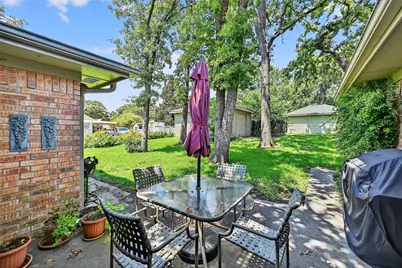 702 Kiowa Drive W, Lake Kiowa, TX 76240 - Photo 32