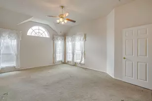 1104 Whistle Stop Dr, Saginaw, TX 76131 - Photo 18