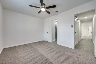 201 W Fuller Dr, Euless, TX 76039 - Photo 22