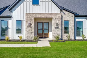 2240 Tutt Trl, Waxahachie, TX 75167 - Photo 2