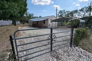 391 Gina Cir, Granbury, TX 76049 - Photo 20