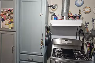 645 NW 10th St, Grand Prairie, TX 75050 - Photo 6