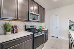 2769 Henson Ln, Garland, TX 75040 - Photo 10