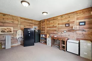 905 Clearview St, Krum, TX 76249 - Photo 32