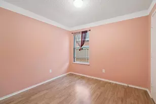 909 Simi Dr, Arlington, TX 76001 - Photo 6