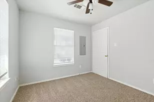 107 S Crawford St, Denton, TX 76205 - Photo 14