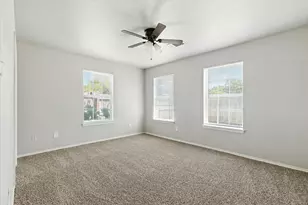 107 S Crawford St, Denton, TX 76205 - Photo 12