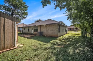 516 Heather Ln, Keene, TX 76059 - Photo 24