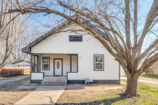 410 S Grand Ave, Gainesville, TX 76240 - Photo 4