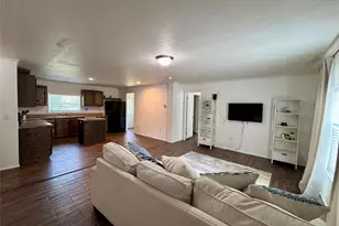 3609 Shady Ln, Joshua, TX 76058 - Photo 4