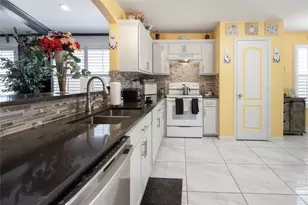 922 Hannah Way, Dallas, TX 75253 - Photo 6