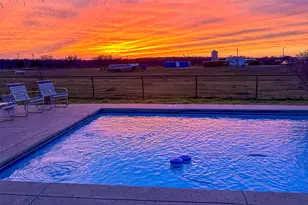 102 Clearman St, Krum, TX 76249 - Photo 34