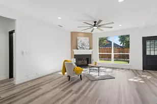 808 Lake Bridge Dr, Lake Dallas, TX 75065 - Photo 8