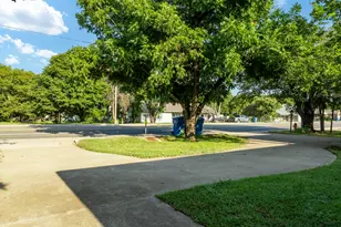 802 N Brazos St, Whitney, TX 76692 - Photo 4